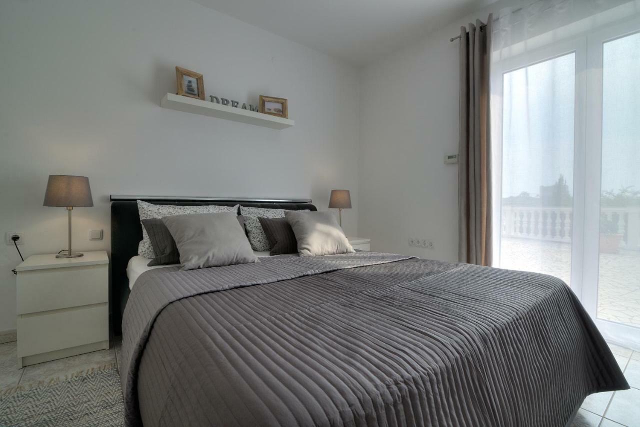 סנג' Apartment Barbara מראה חיצוני תמונה