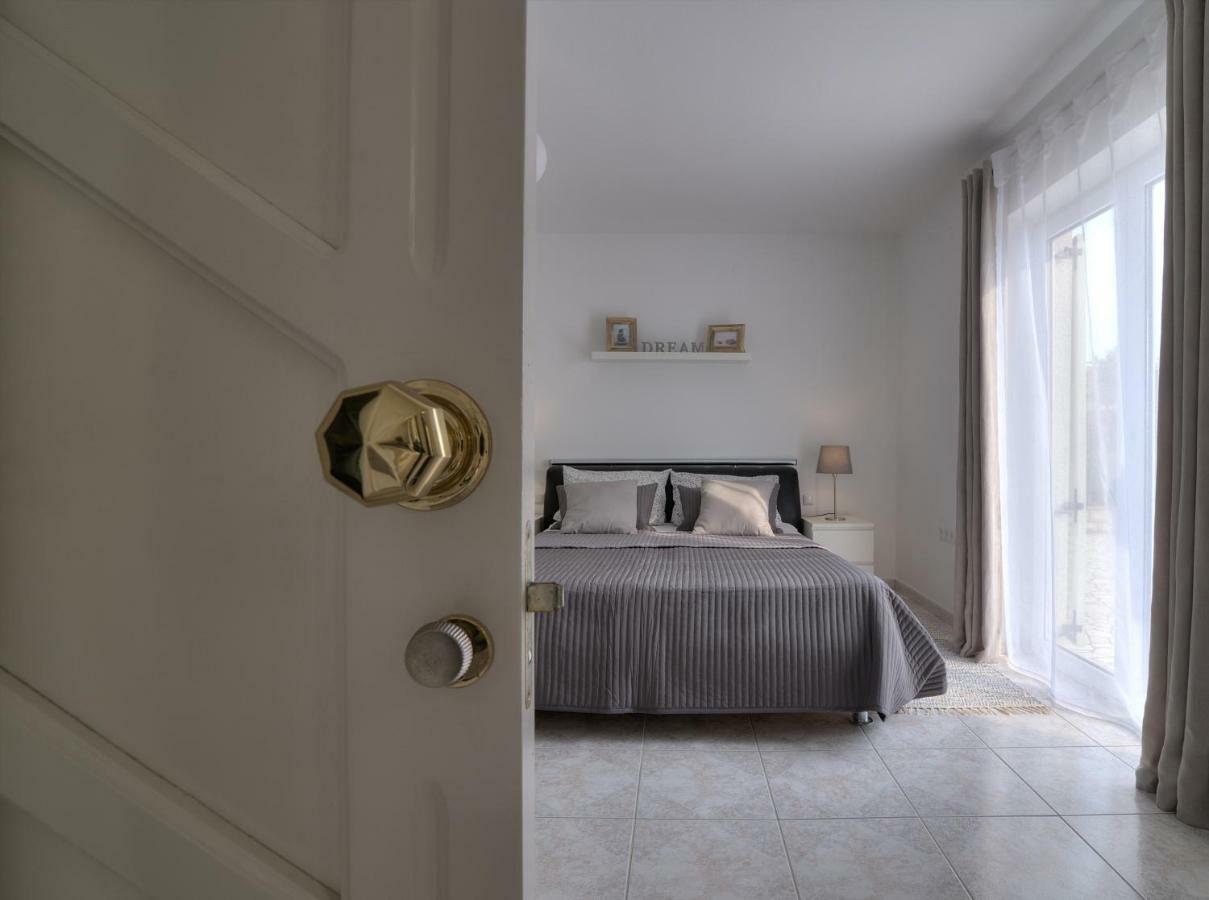 סנג' Apartment Barbara מראה חיצוני תמונה